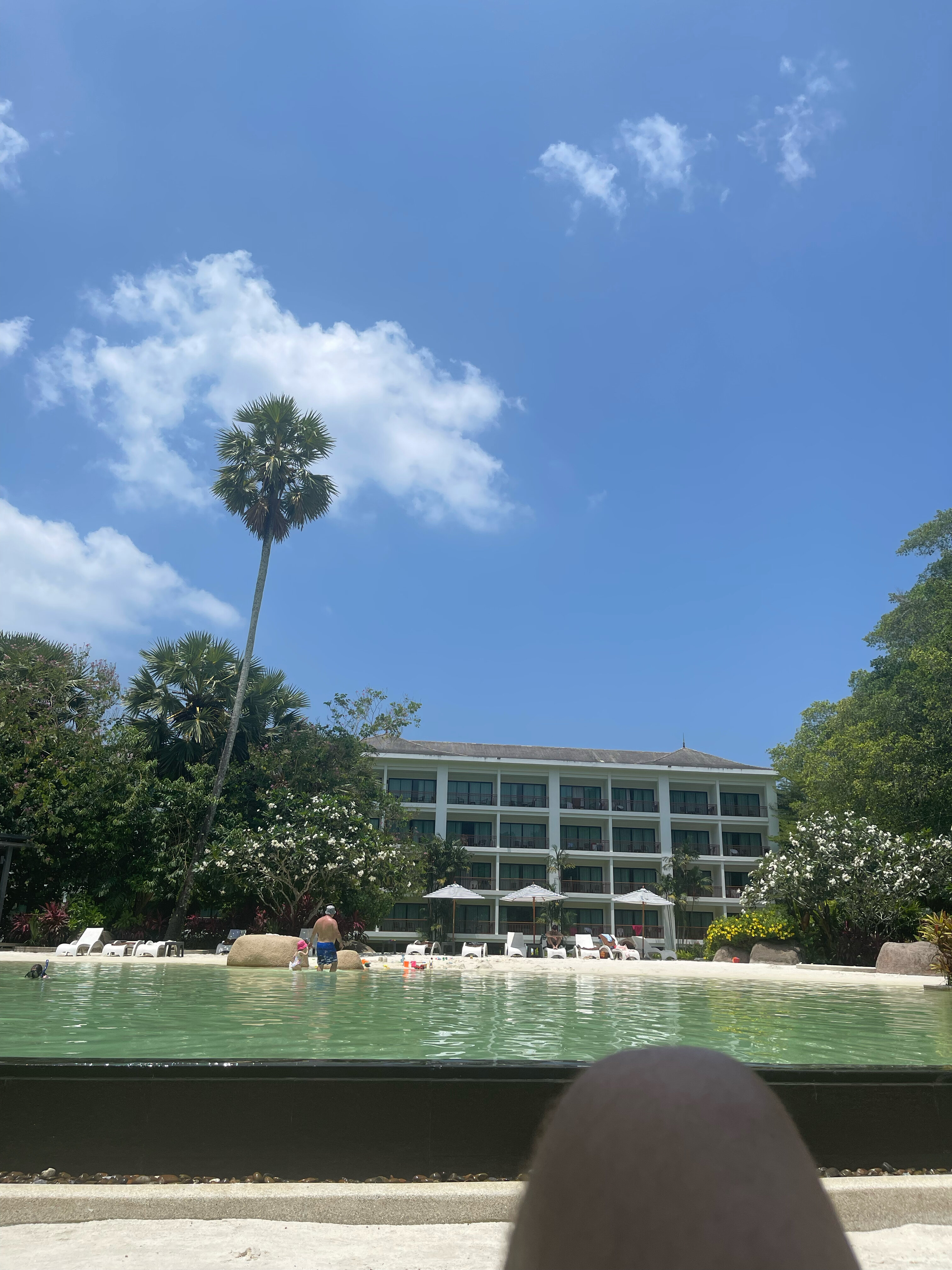 Фото Naithonburi Beach Resort