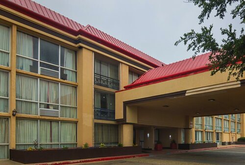 Гостиница Red Roof Inn & Conference Center Lubbock в Лаббоке