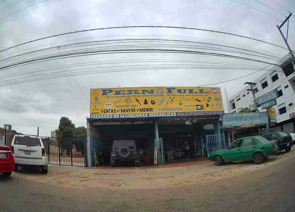 Auto parts and auto goods store Pernofull Srl, Santa Cruz de la Sierra, photo