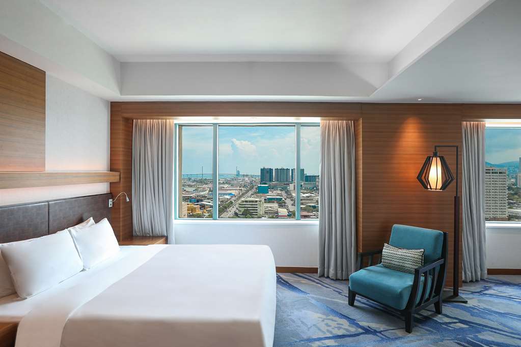 Фото Radisson Blu Hotel, Cebu