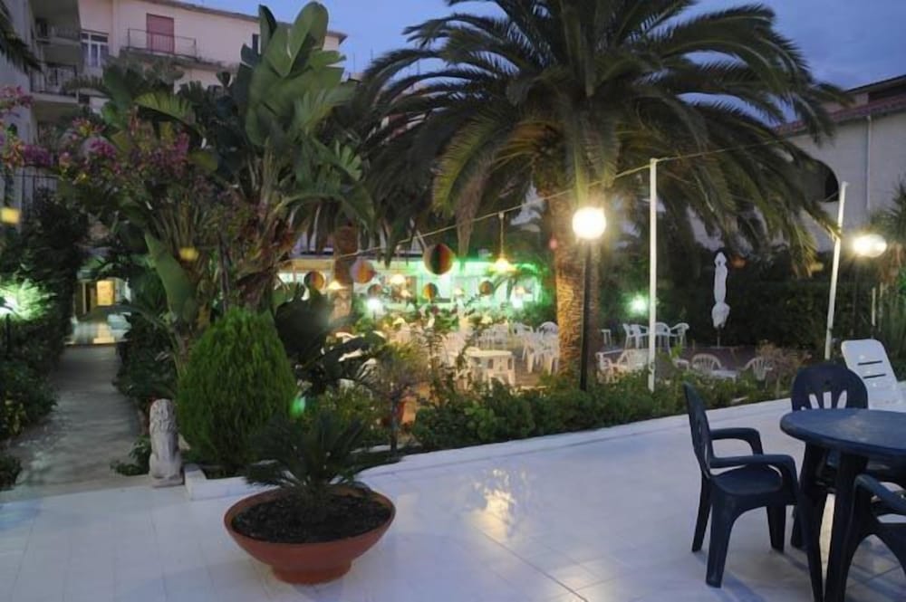 Фото Hotel Mondial