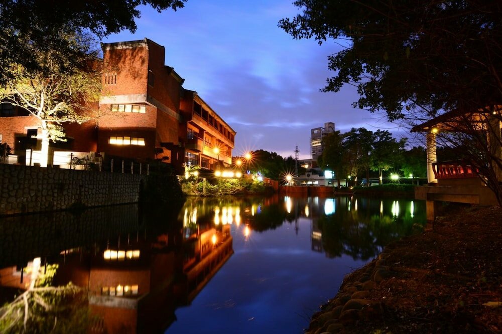 Фото Chientan Youth Hotel