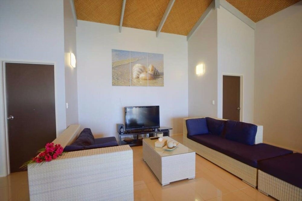 Фото Ocean Spray Villas