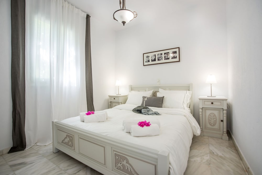 Фото Parian Lithos