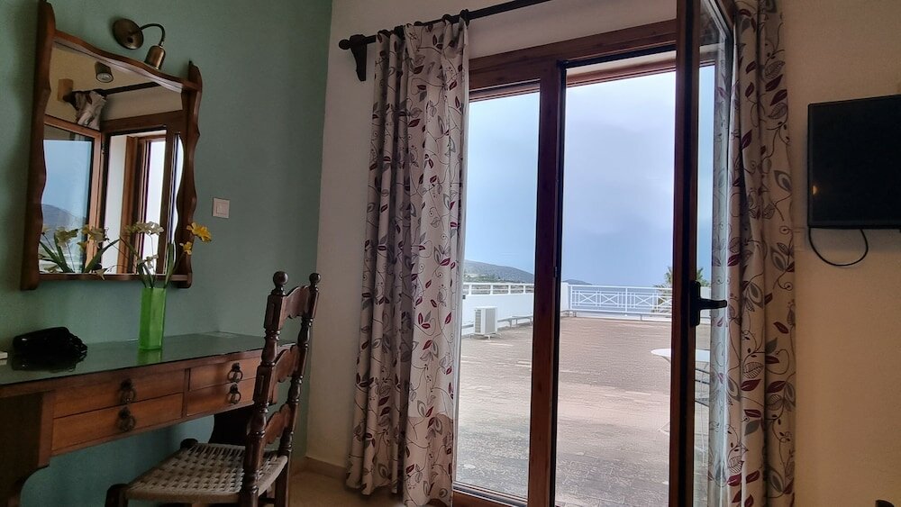 Фото Melas Apartments