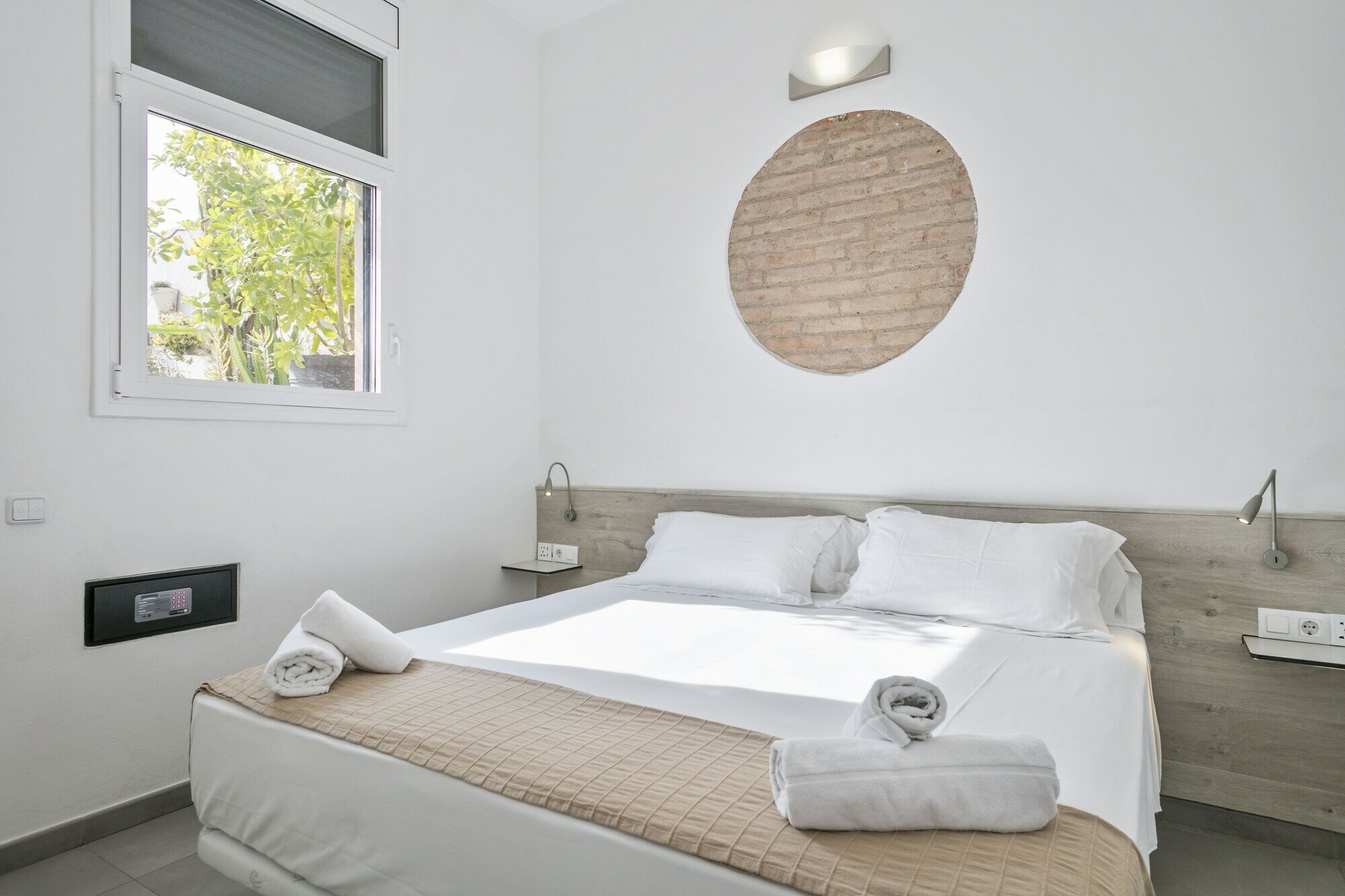Фото Stay Together Barcelona Apartments