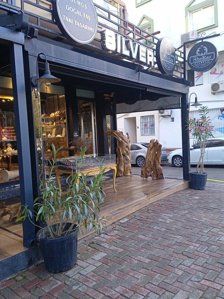 Jewelry workshop SheRaz Antique, Izmir, photo