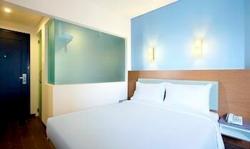 Фото Amaris Hotel Pasar Baru - Chse Certified