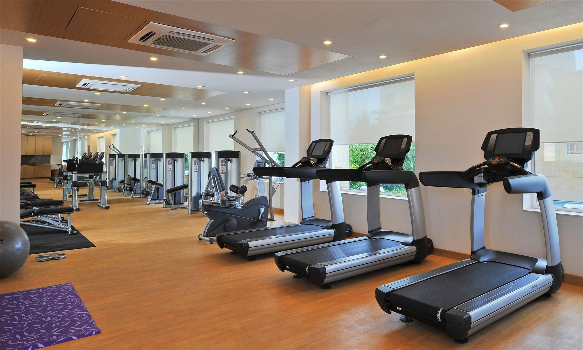 Фото Four Points by Sheraton Hotel & Serviced Apartments, Pune