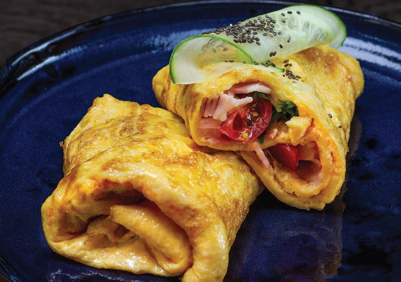 Фото Royal Court Apartments