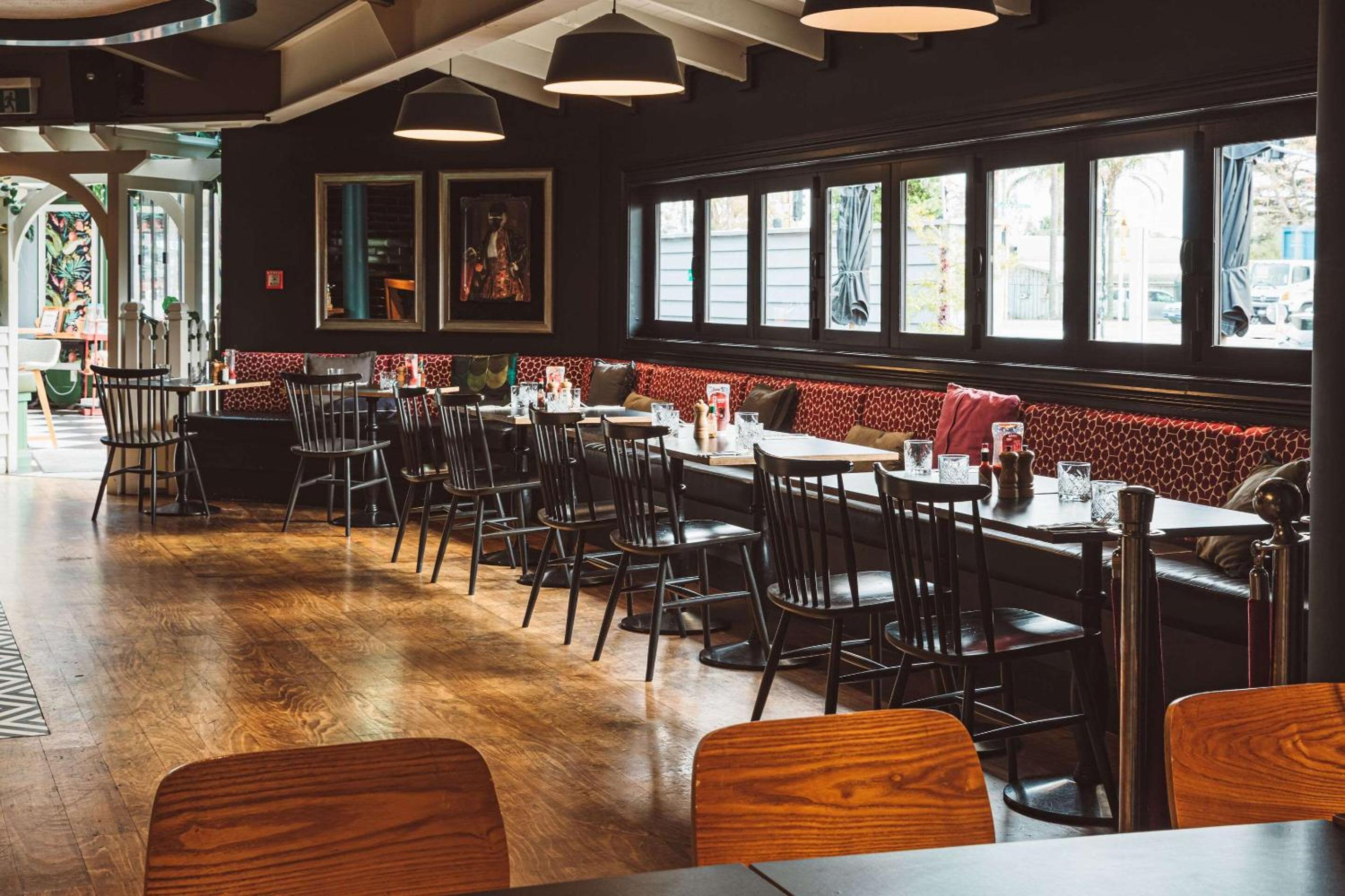 Фото Quality Hotel Lincoln Green