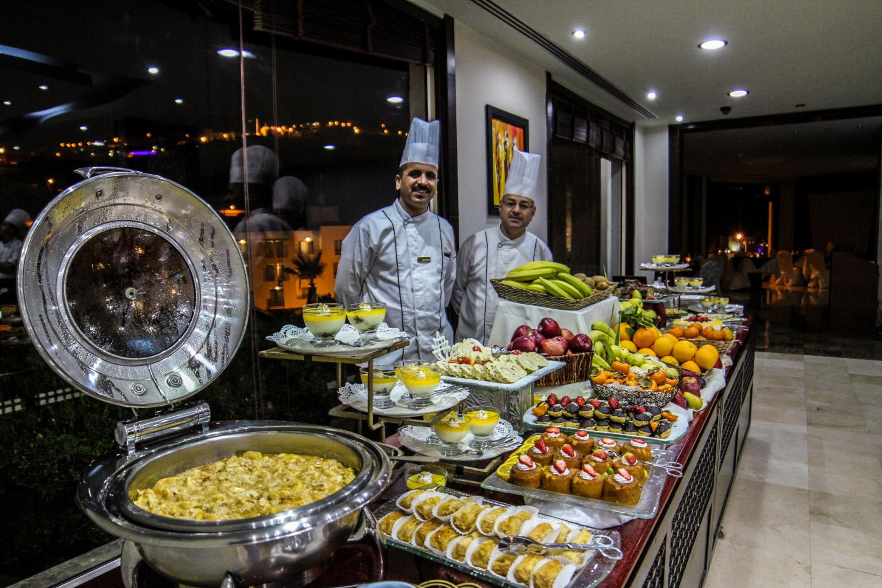 Фото Petra Moon Hotel