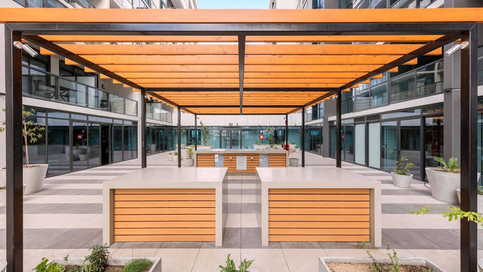 Фото Avani Adelaide Residences