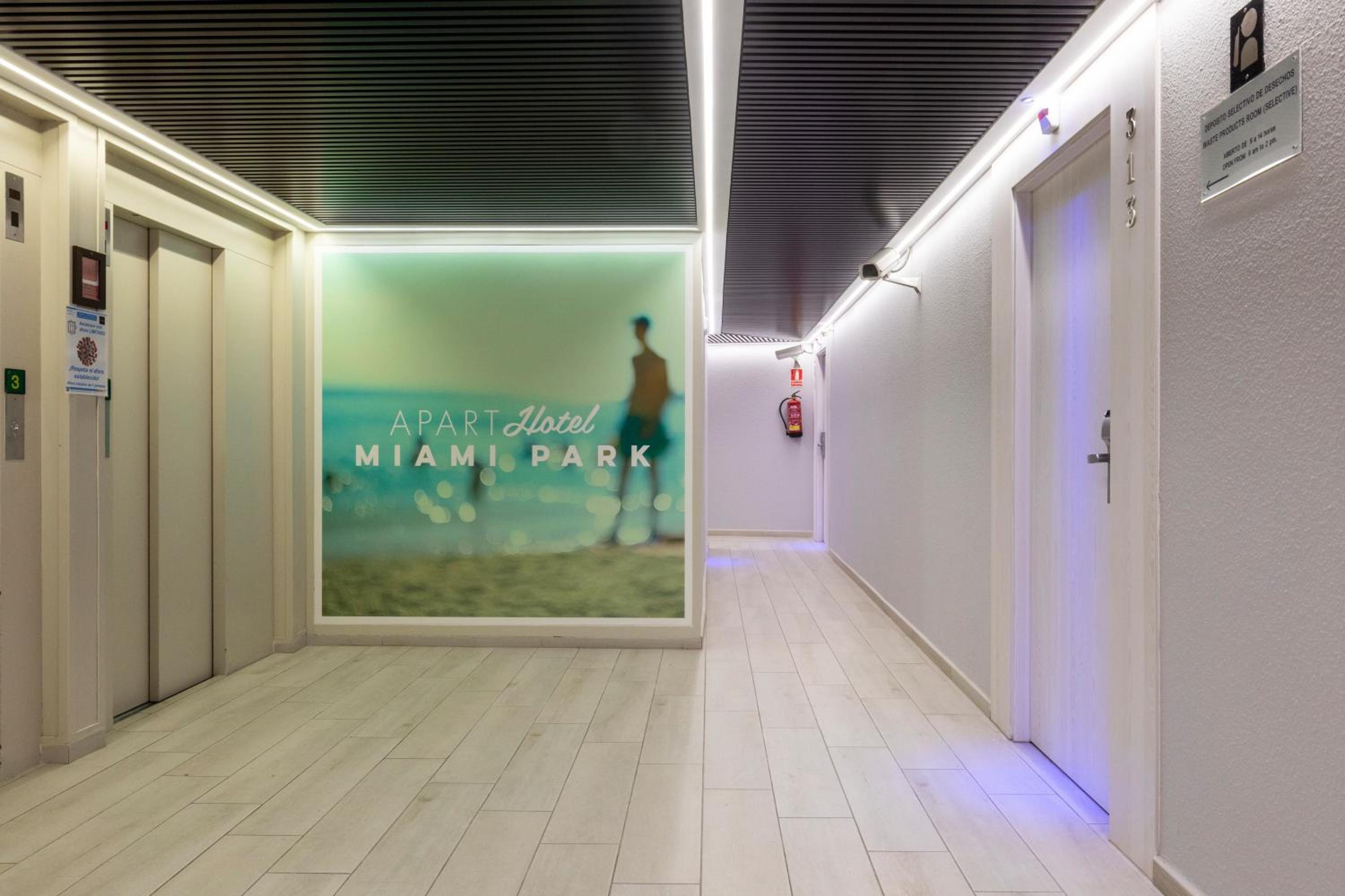 Фото Aparthotel Miami Park