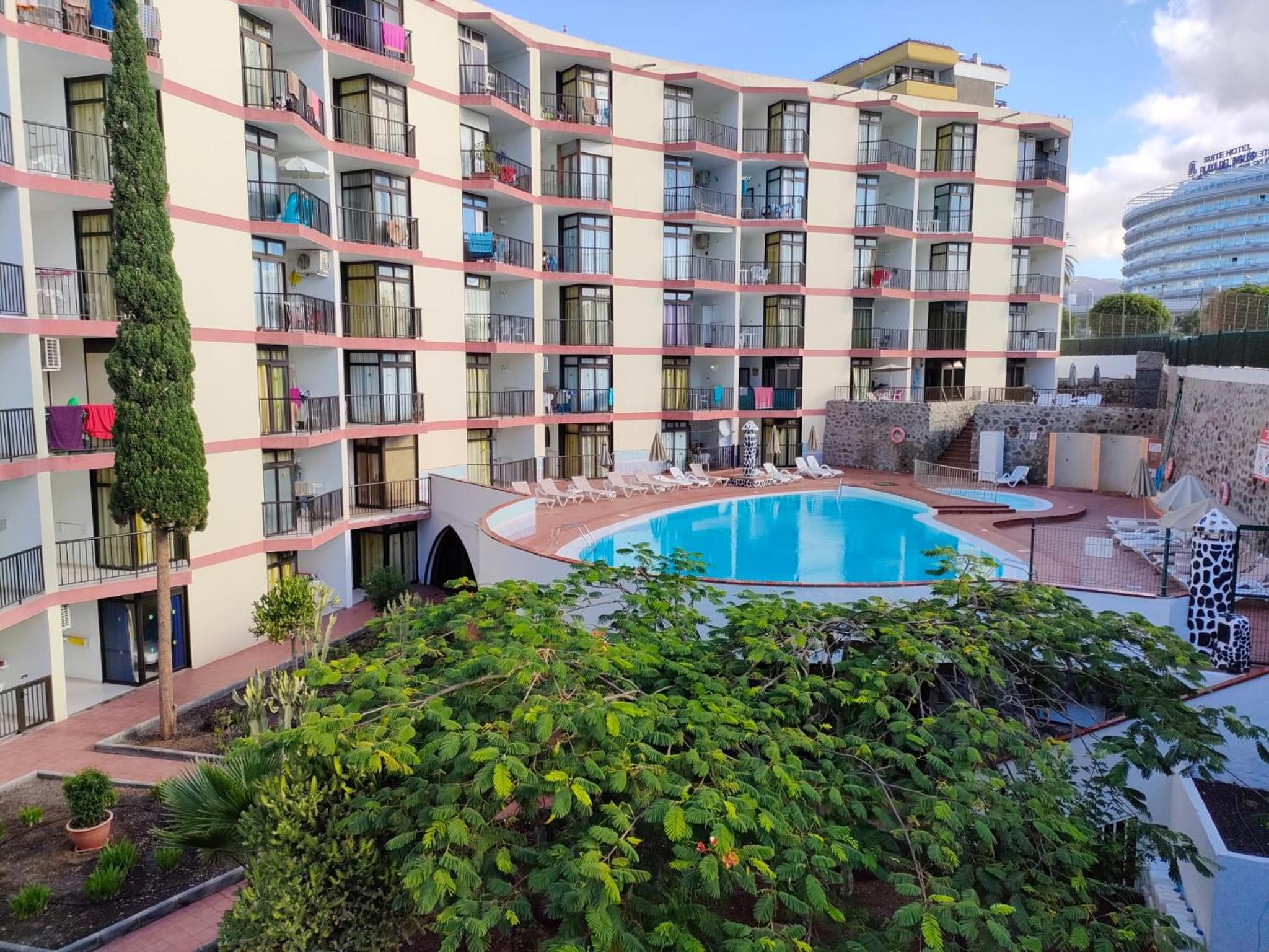 Фото RT-Apartamentos Guinea