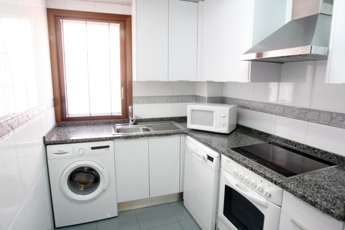 Фото Apartahotel Los Girasoles