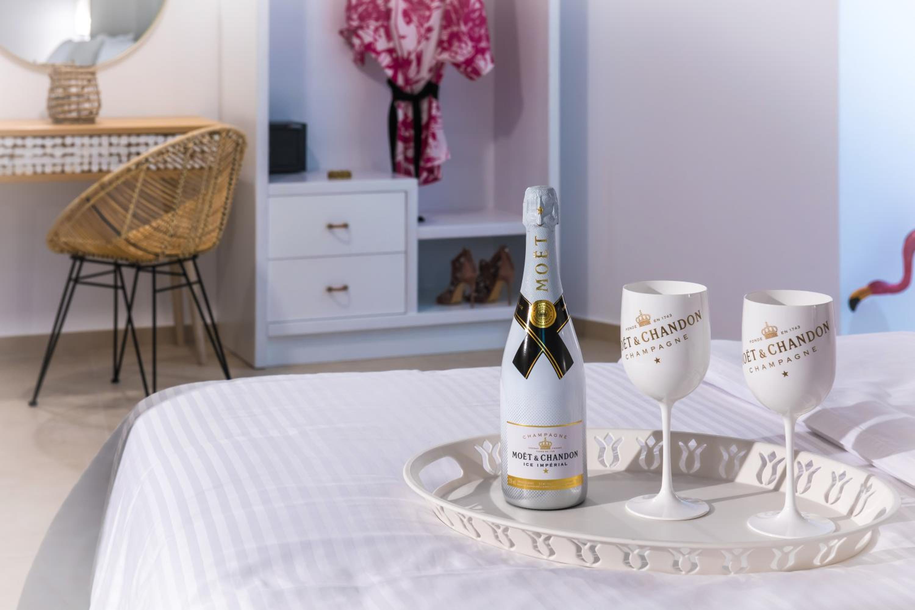 Фото Sarpidon Apartments