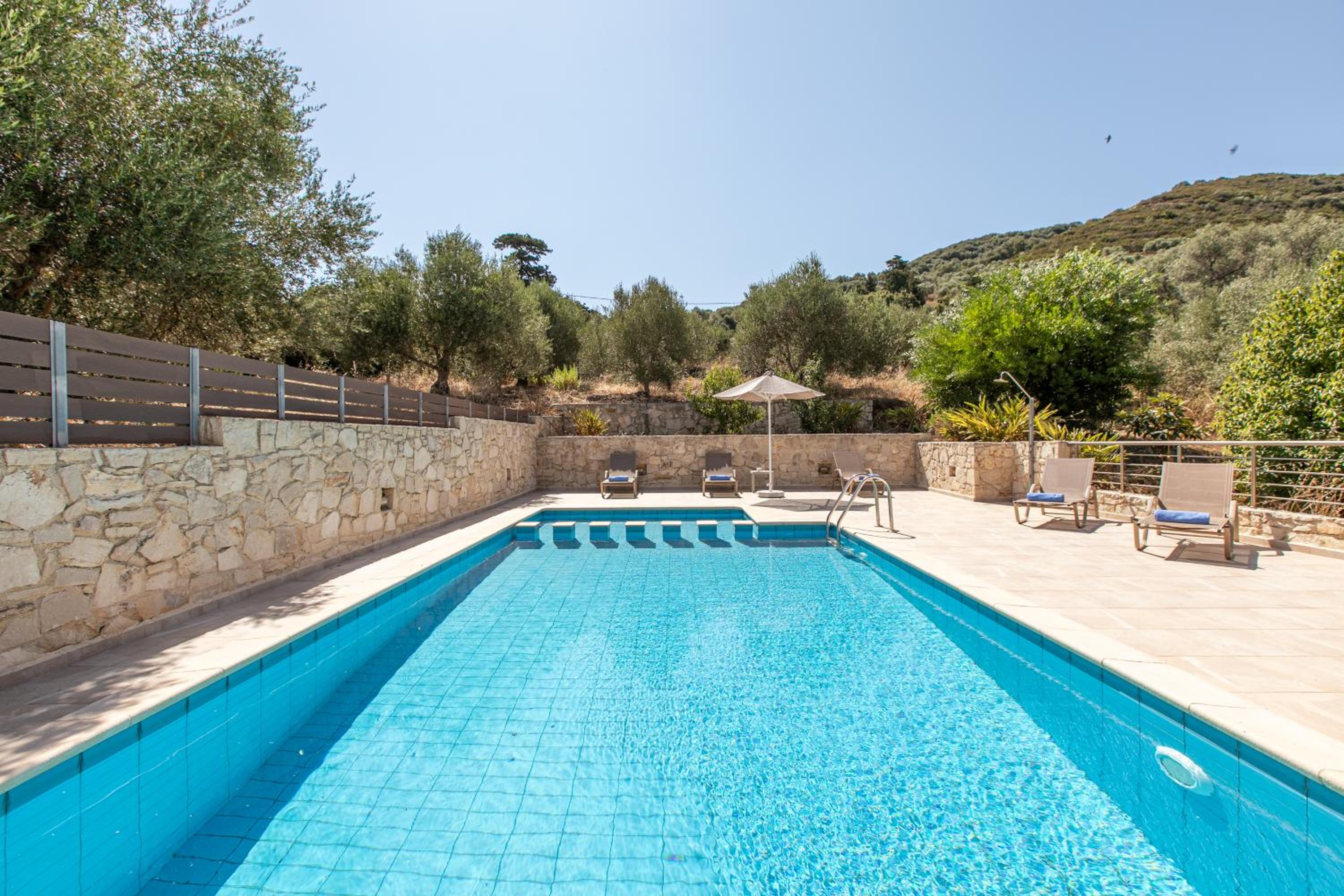 Фото Neaira Villas Chania