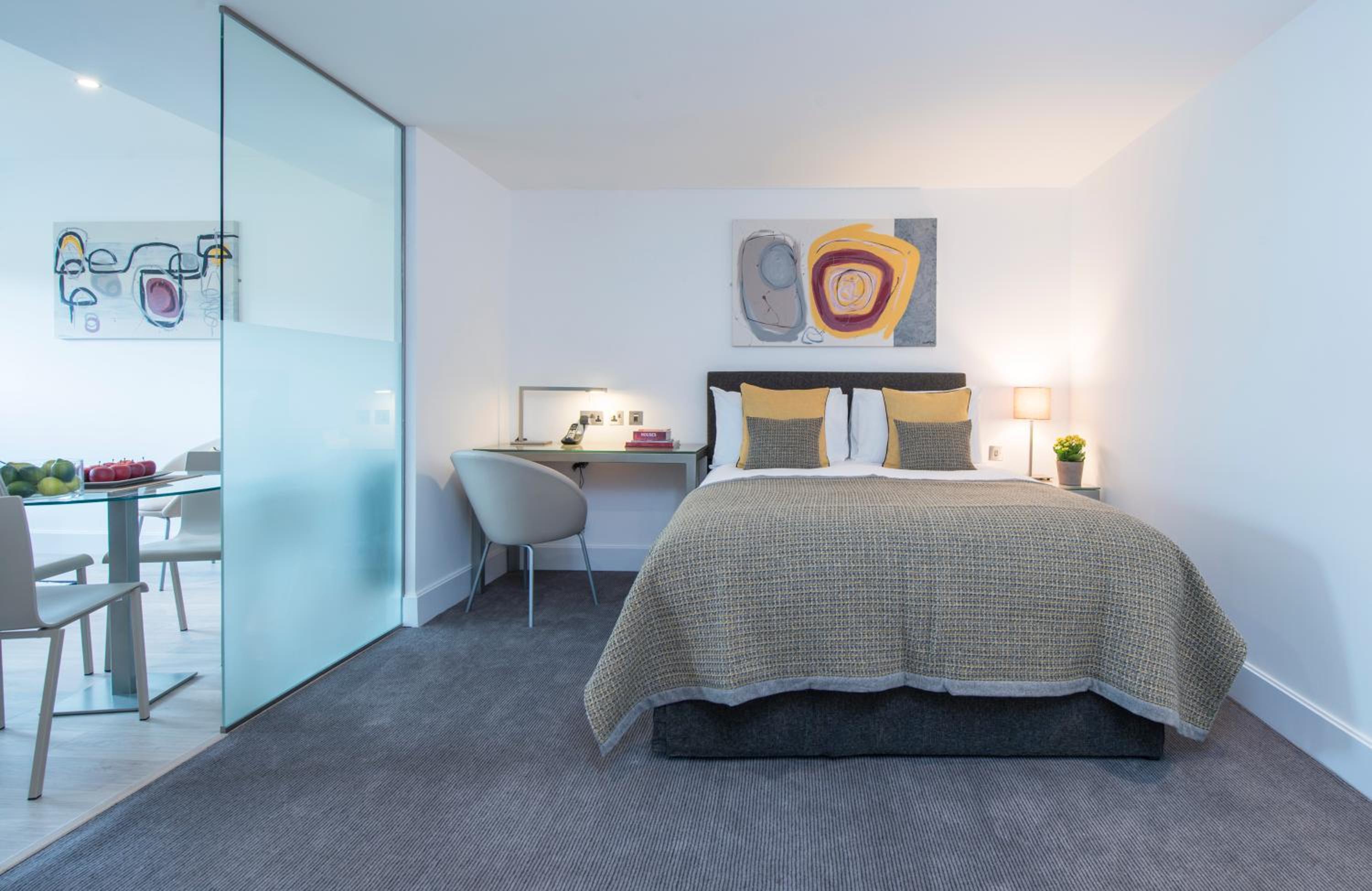 Фото The Rosebery by Supercity Aparthotels