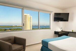 Гостиница Suites Malecon Cancun Torre Vancouver