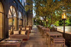 Гостиница Sheraton Suites Columbus
