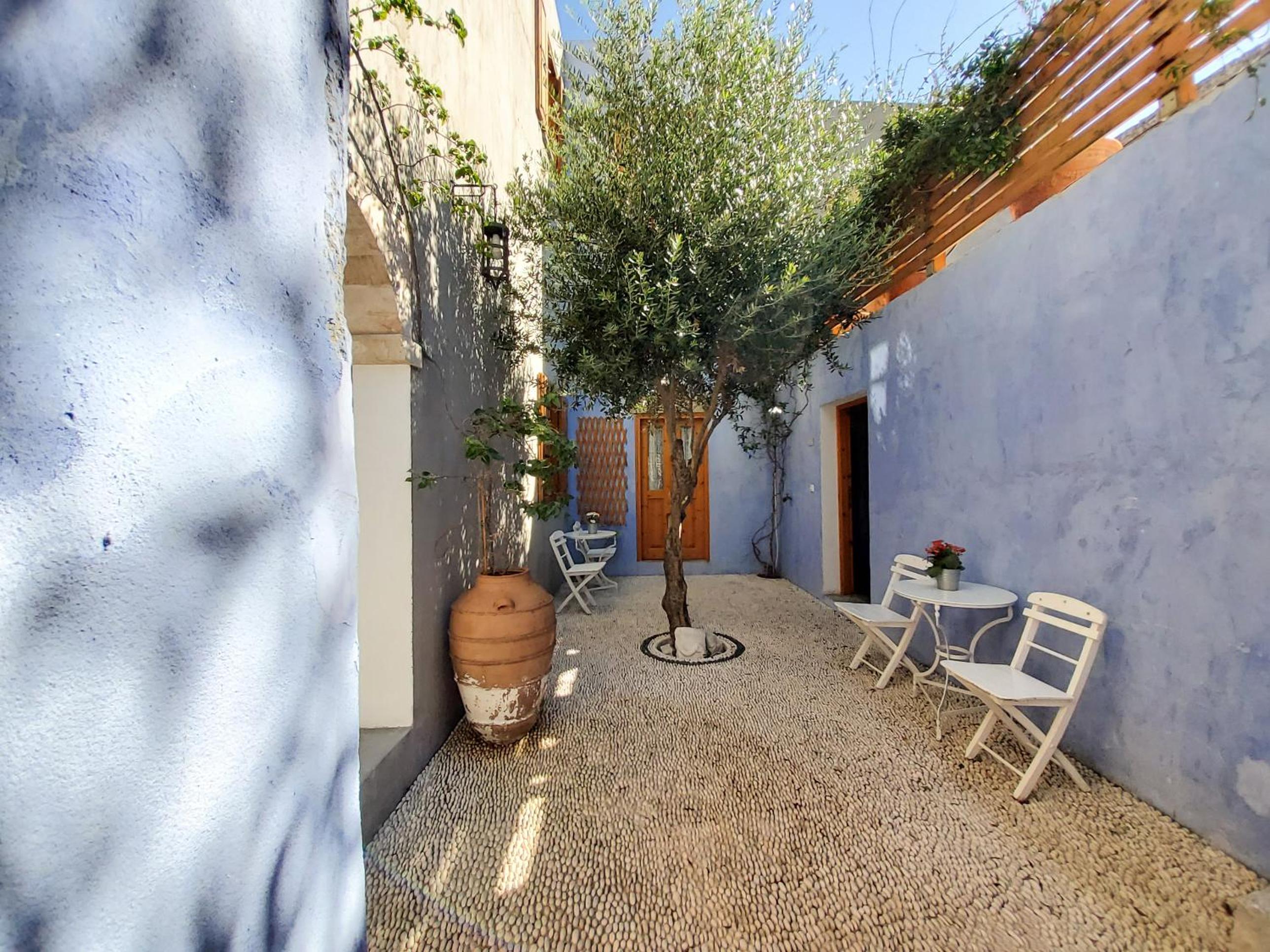 Фото Saint George Studios