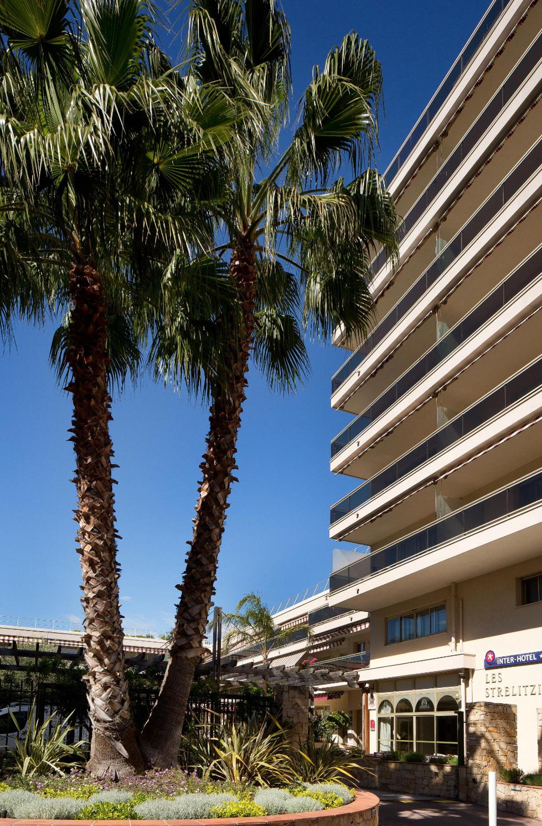 Фото The Originals Boutique, Hôtel Les Strélitzias, Antibes