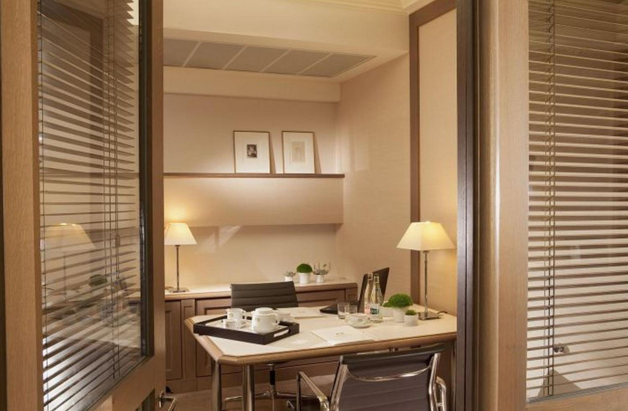 Фото Hotel Bedford