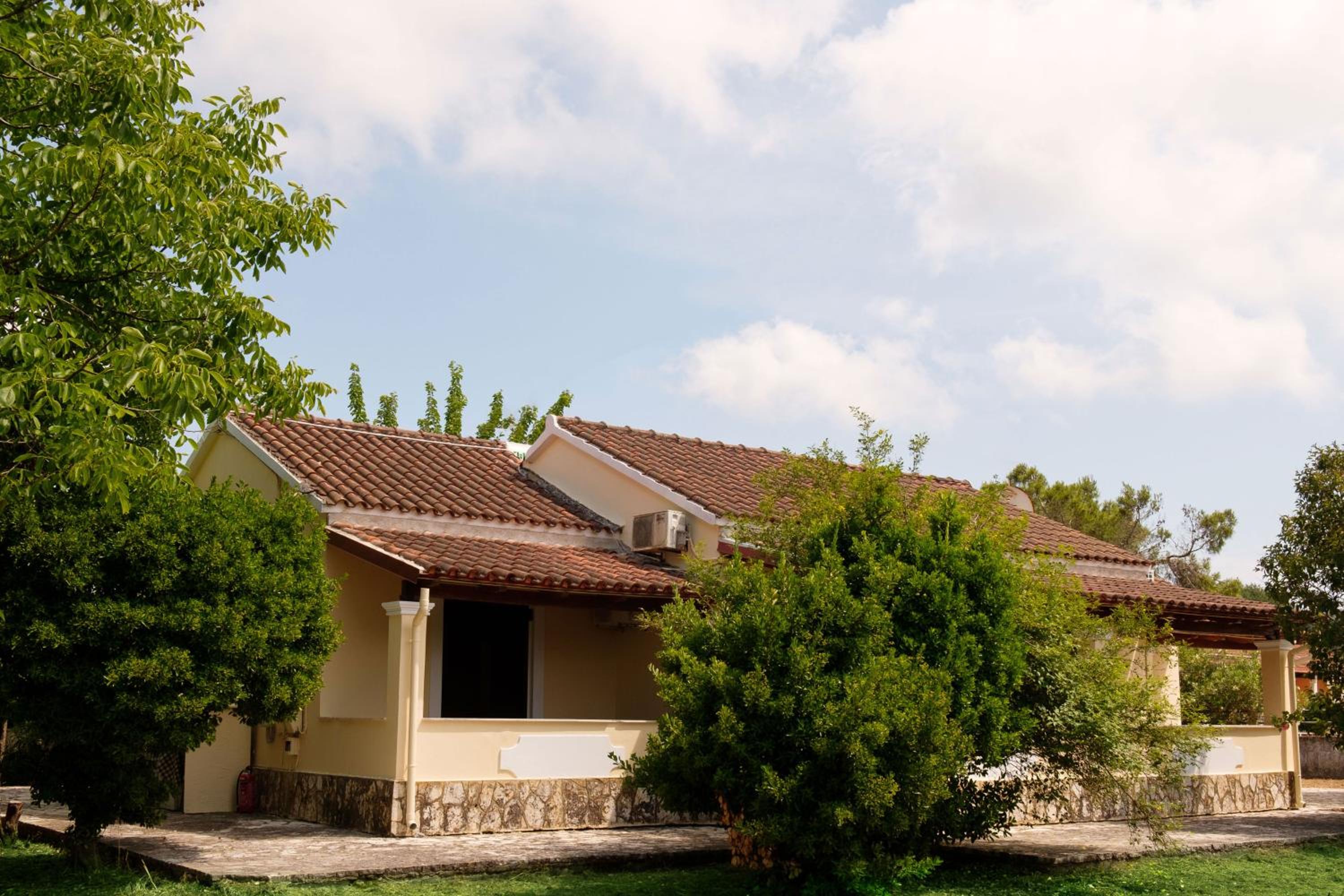 Фото Erifili Apartments