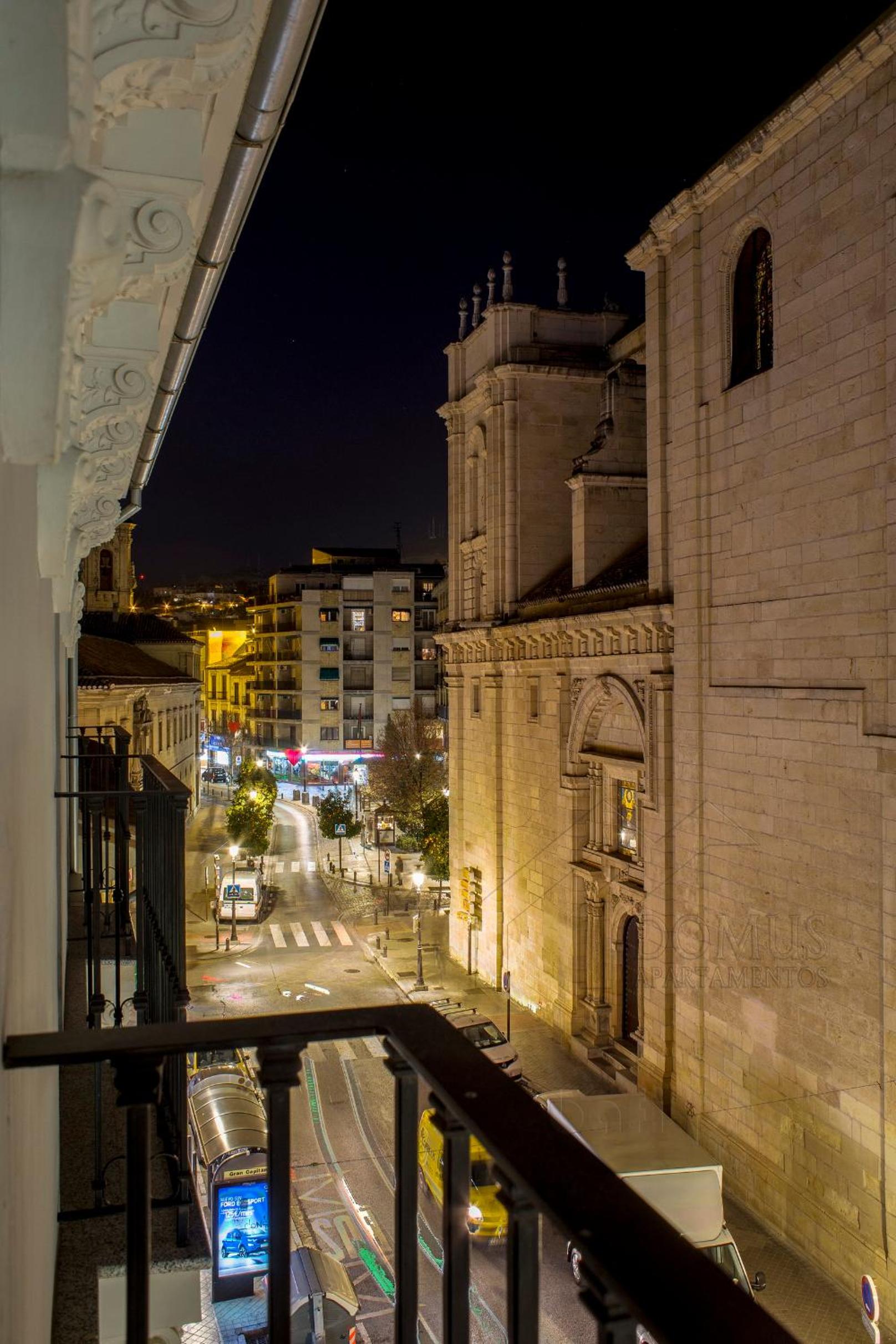Фото Domus Apartamentos Granada
