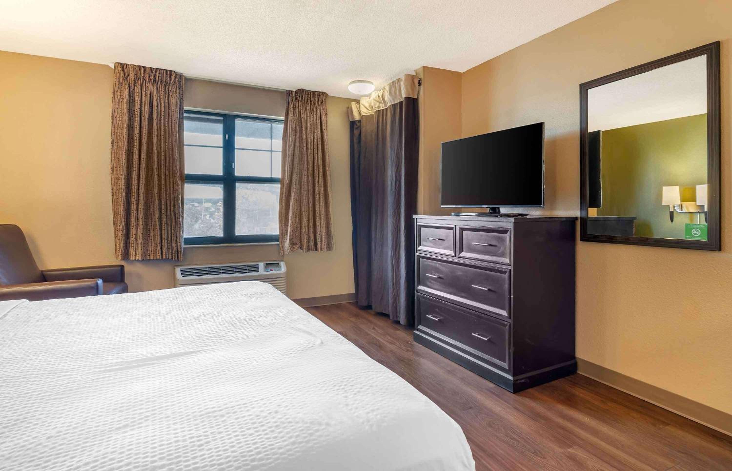 Фото Extended Stay America Suites Oakland Emeryville