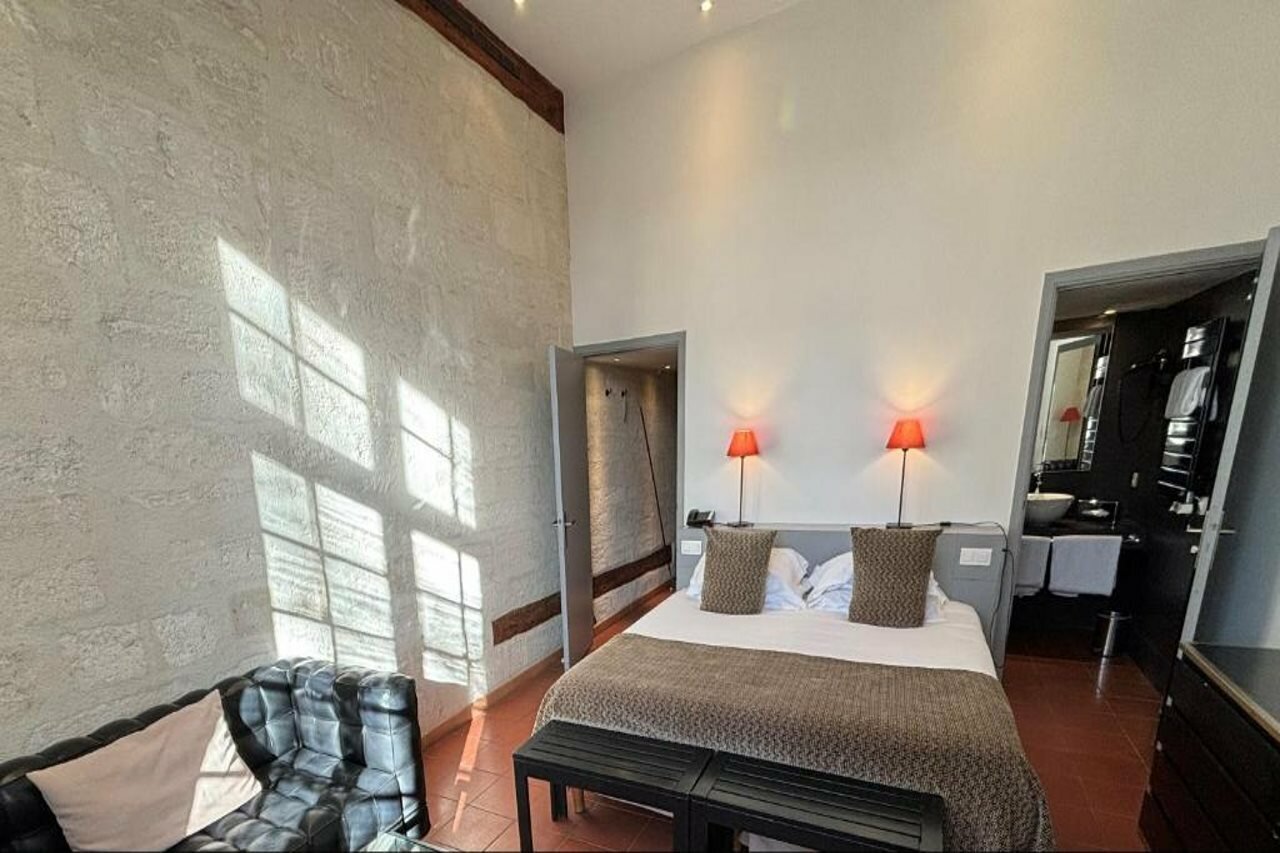 Фото Hôtel Cloître Saint Louis