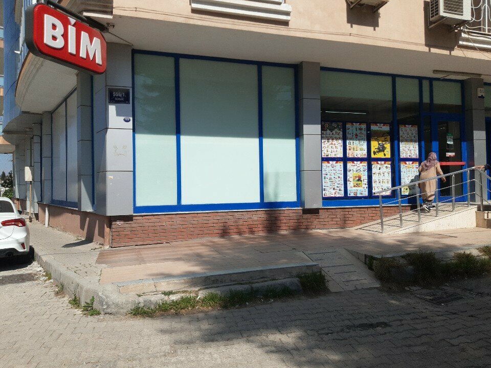 Supermarket Bim, Izmir, photo