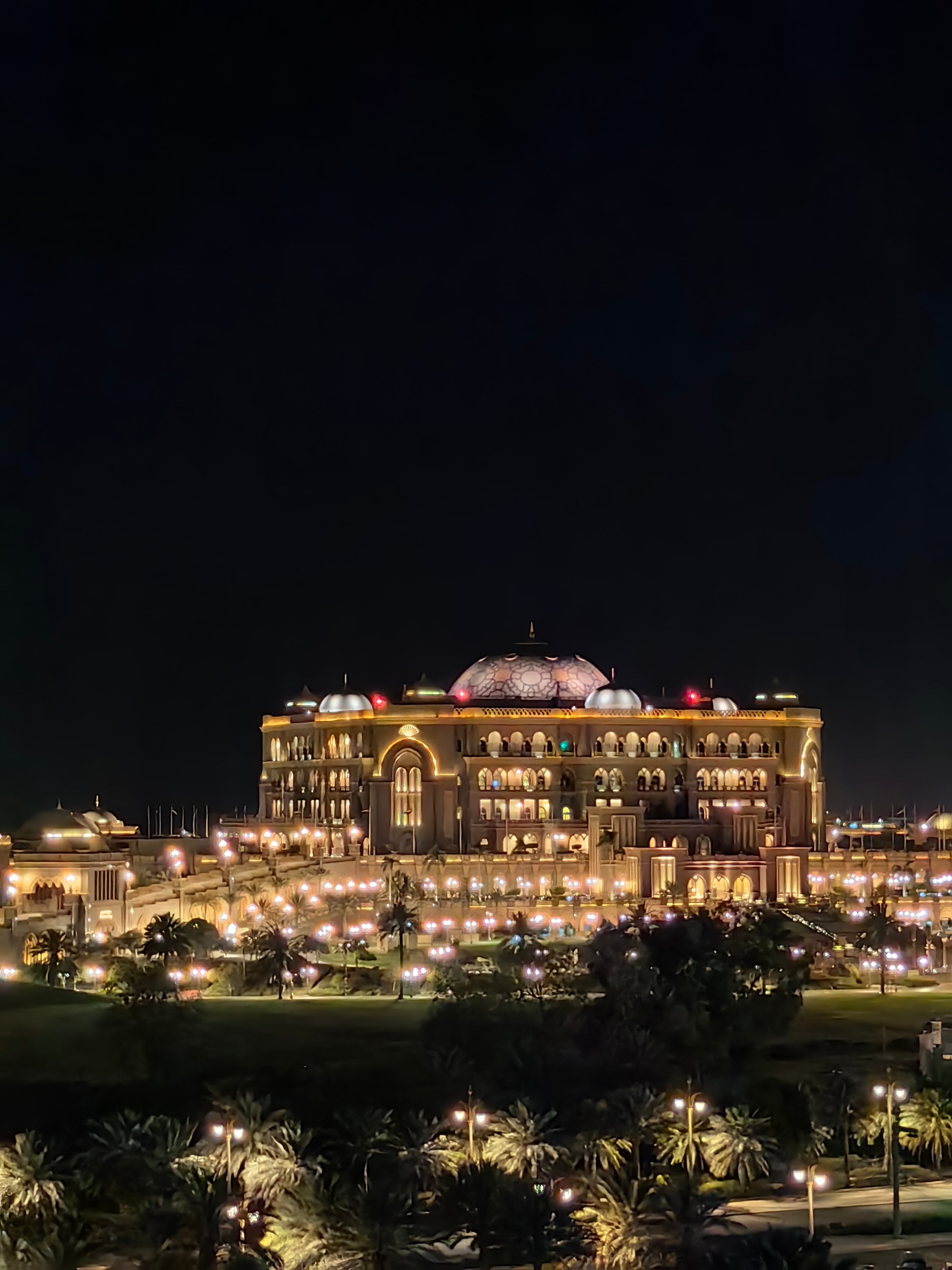 Фото Khalidiya Palace Rayhaan by Rotana