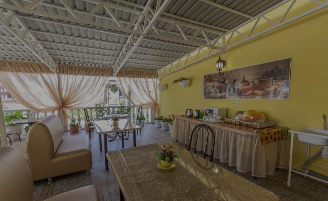 Фото Лакшми