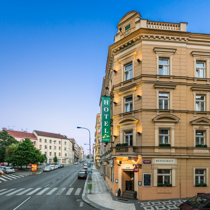 Гостиница Three Crowns Hotel Prague в Праге