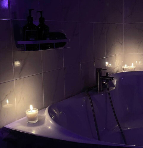 Porno erini aldagani uchun jazoladi