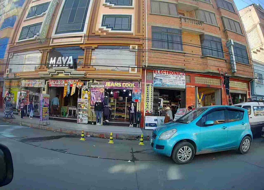 Clothing store Jeans Cool, El Alto, photo