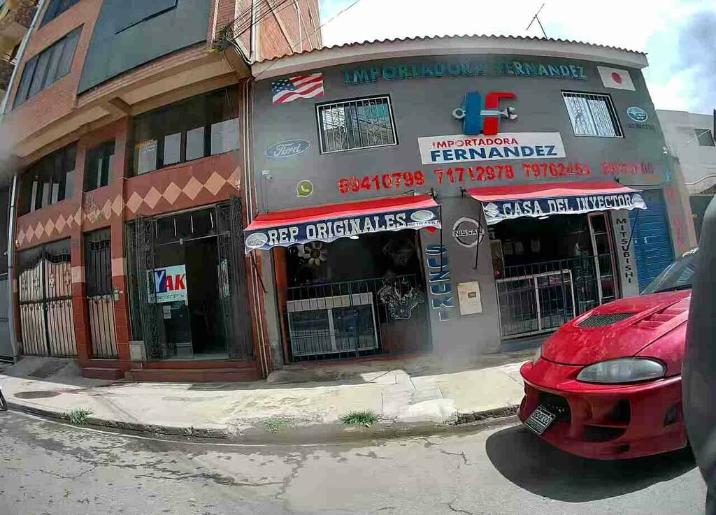 Motorcycle spare parts Importadora Fernandez, Cochabamba, photo