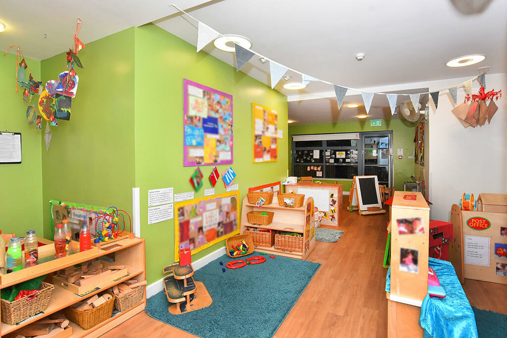 School Bright Horizons Reigate Day Nursery and Preschool, England, photo