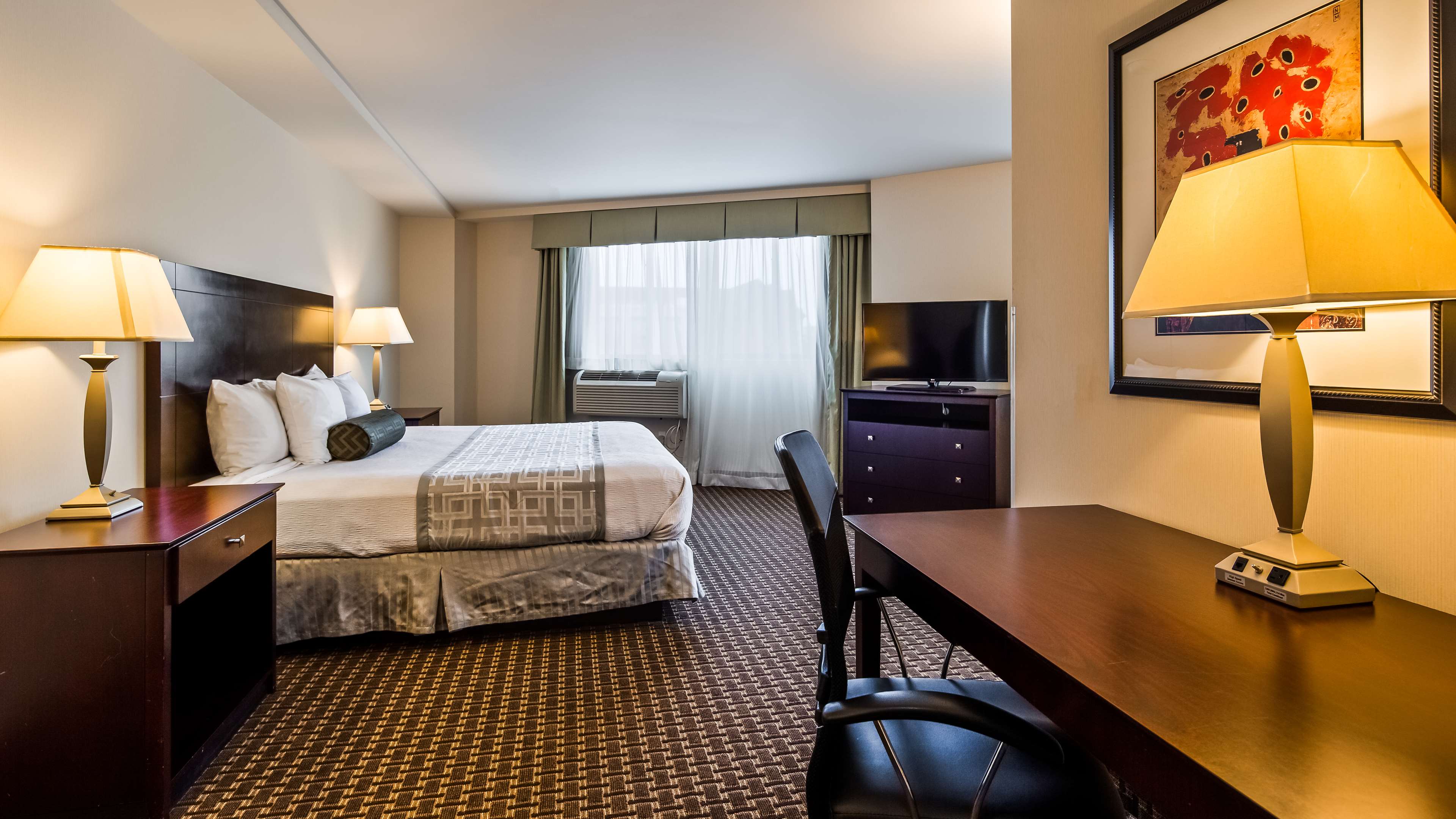 Фото Best Western Plus Philadelphia Airport S. At Widener Univ