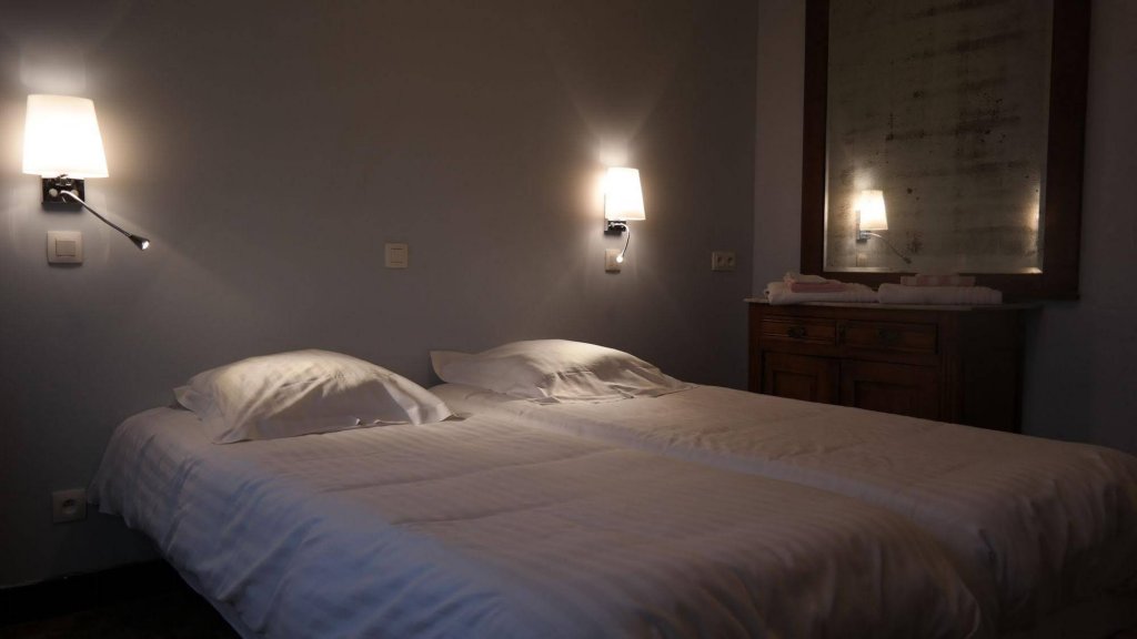 Фото De Bonte Os Hotel & Tower