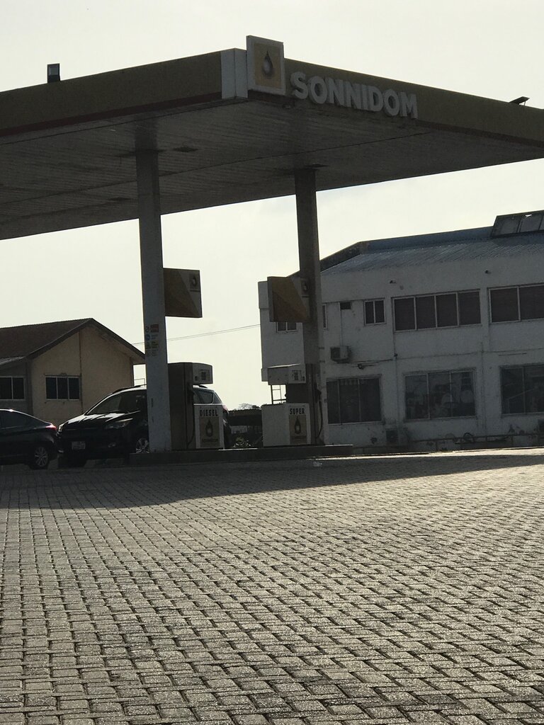 Gas station Sonnidom, Earth, photo