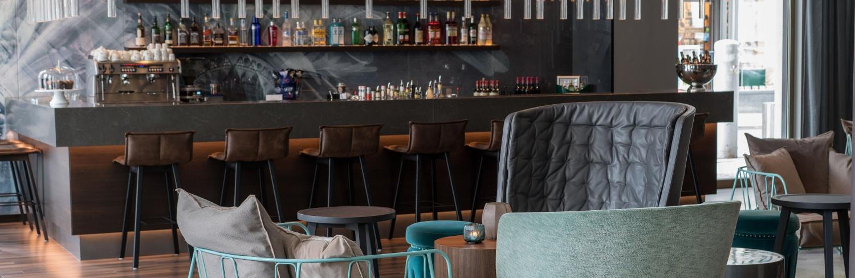 Фото Motel One Leipzig - Nikolaikirche