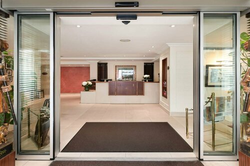 Внешний вид отеля Hotel Kipling в Женеве, фото 3