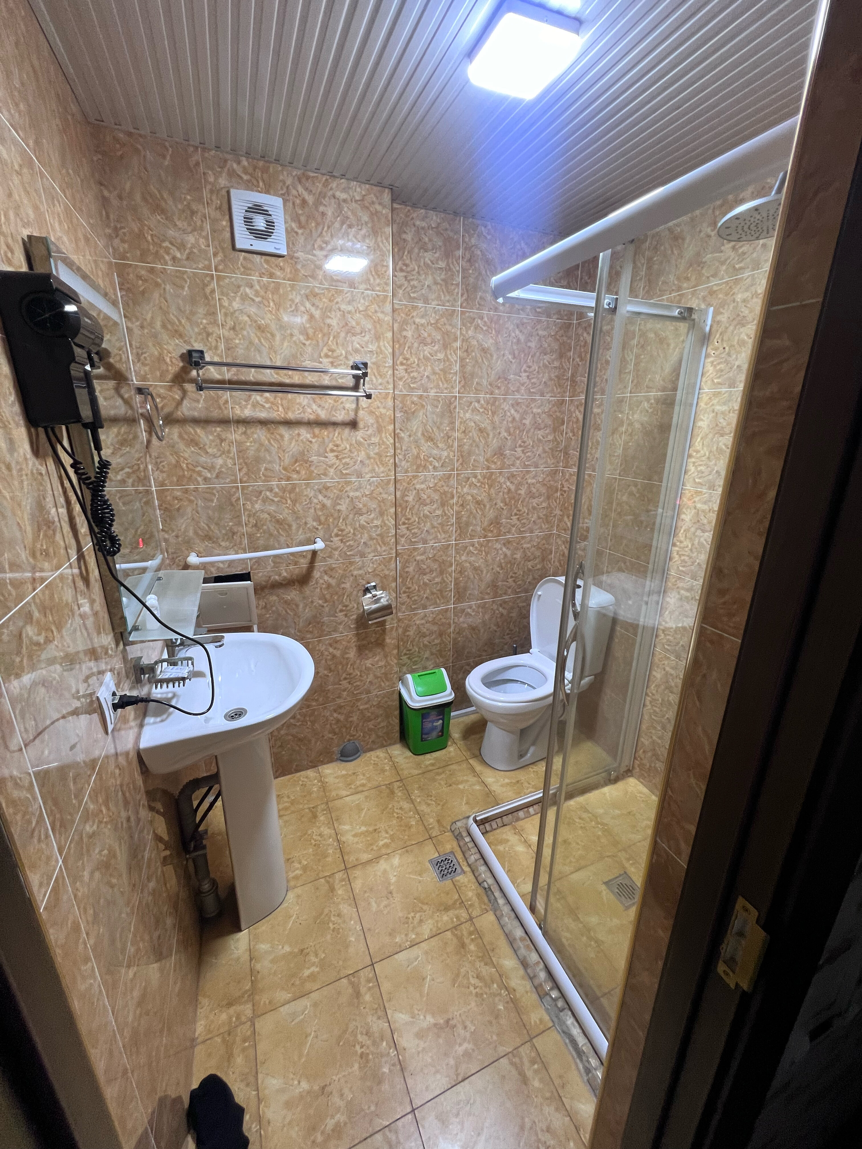 Фото Hotel Hirot Tashkent