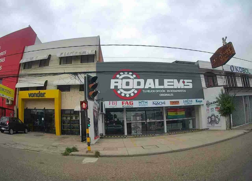 Auto parts and auto goods store Rodalmens, Santa Cruz de la Sierra, photo