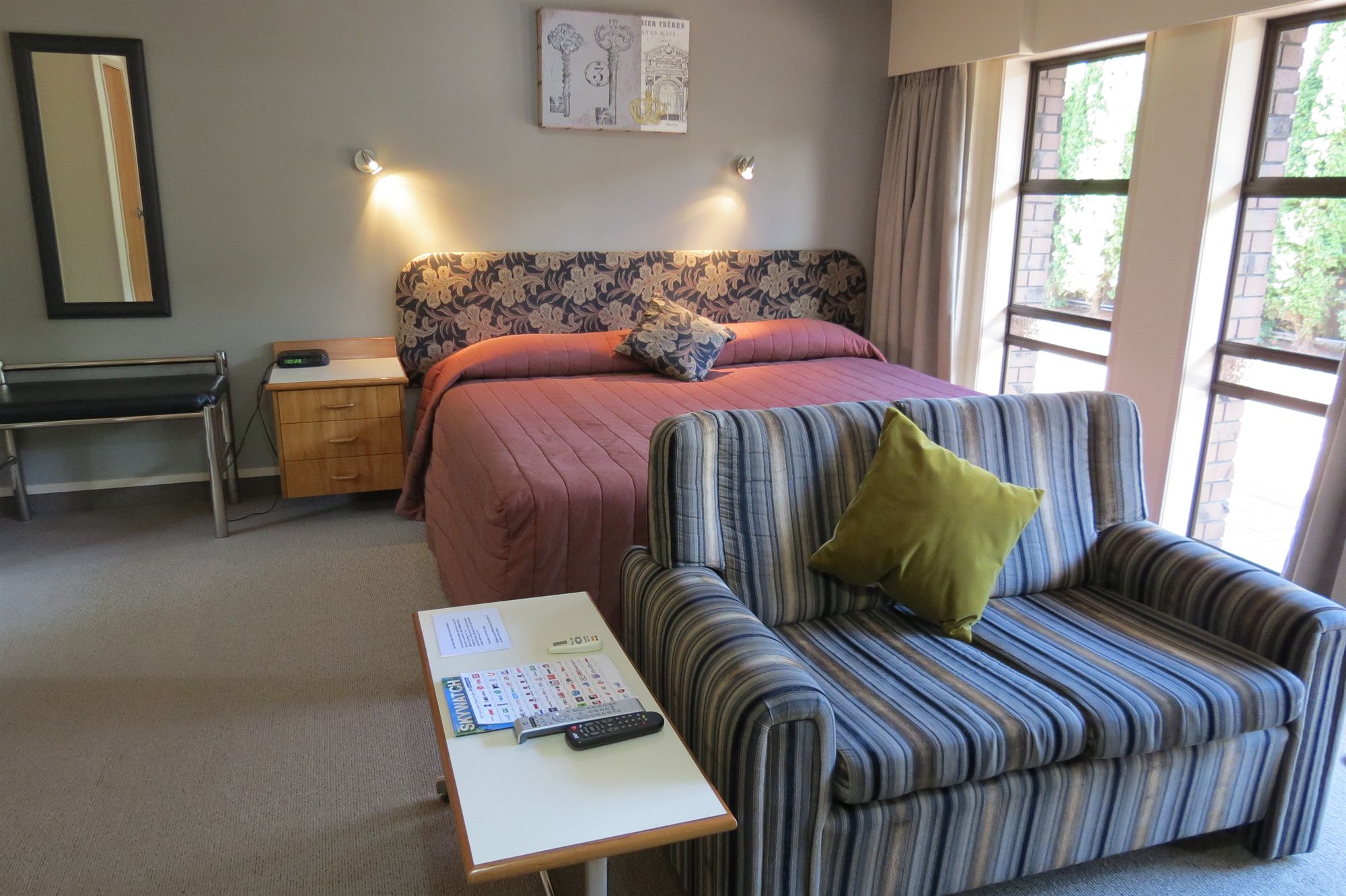 Фото Beetham Park Motel