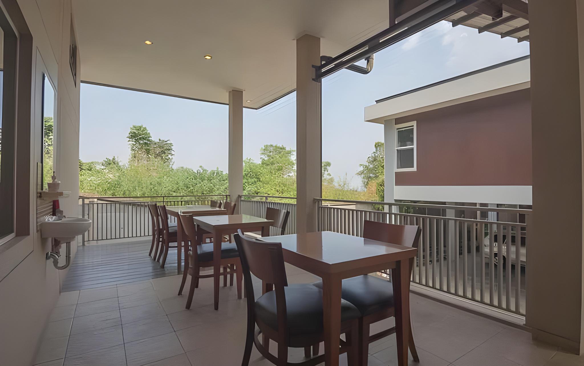 Фото U Village Hotel And Villa