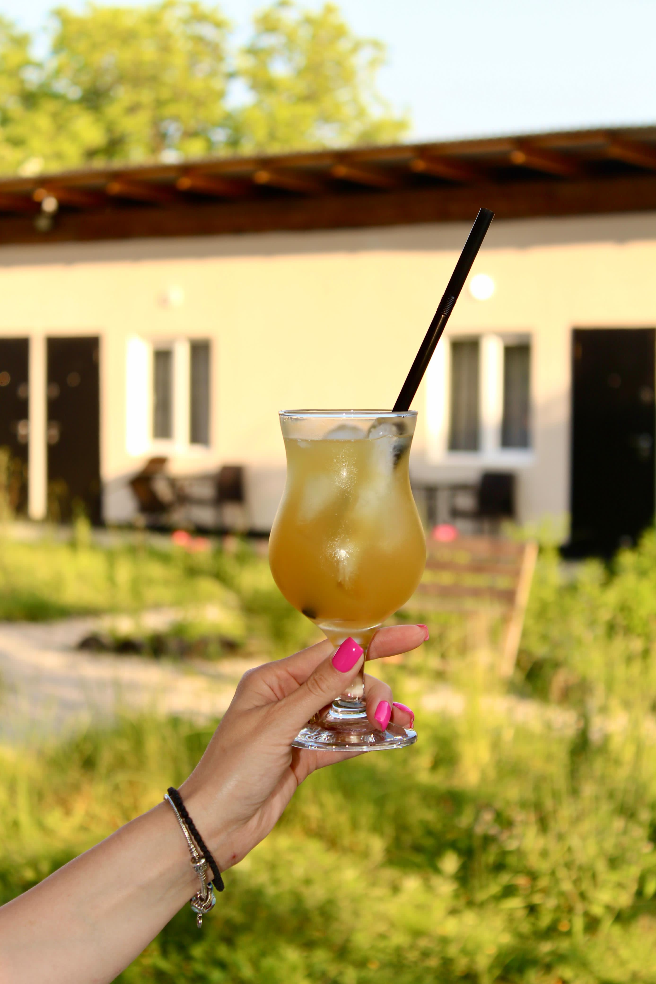 Фото Манушак